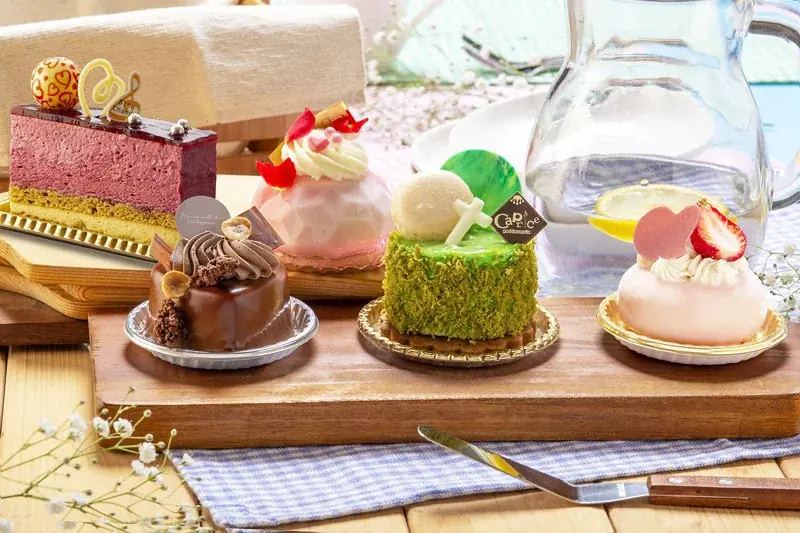 【福岡県小郡市】過去最多！🍰34種類のスイーツが小郡に集結。「恋人の聖地」をテーマにした数量限定のご褒美BOXも登場✨ 画像 1