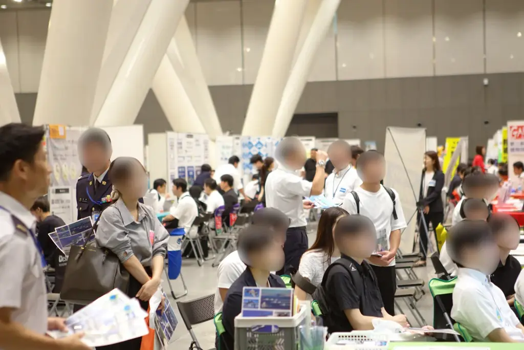 【延べ200社以上が参加】Ｒｅ就活が主催する日本最大級の転職イベント「大転職博」にシンガーソングライター・井上苑子さんが登壇します。 画像 4