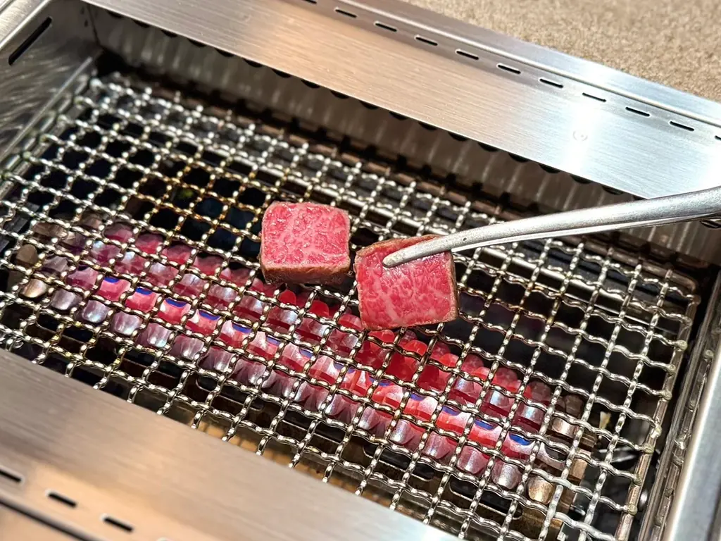 「令和時代の新しい焼肉体験とは」“会話に夢中になれる”神戸ビーフ焼肉店「肉料理 ほの火」5月22日オープン 画像 3