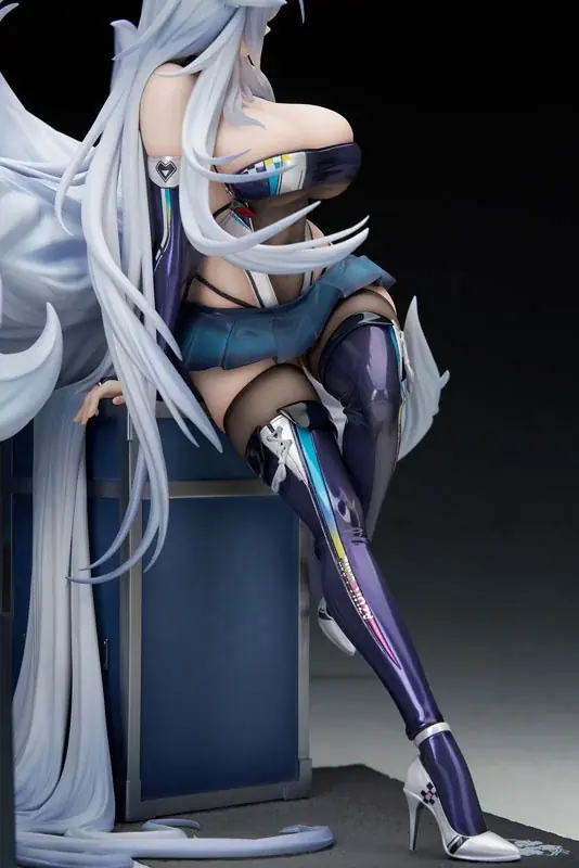 『アズールレーン』より、「信濃」が着せ替え「寝待の銀輿」の姿でフィギュア化。LEDアクリル展示ケース付きスペシャル版も登場。 画像 14