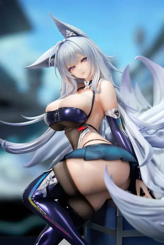 『アズールレーン』より、「信濃」が着せ替え「寝待の銀輿」の姿でフィギュア化。LEDアクリル展示ケース付きスペシャル版も登場。 画像 19
