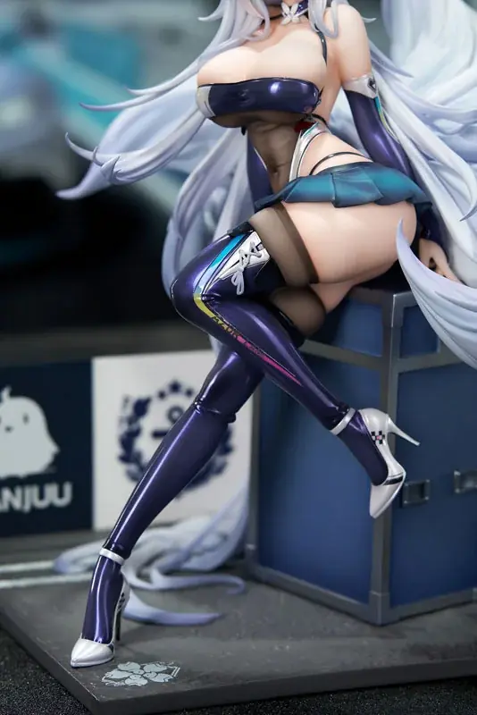 『アズールレーン』より、「信濃」が着せ替え「寝待の銀輿」の姿でフィギュア化。LEDアクリル展示ケース付きスペシャル版も登場。 画像 20