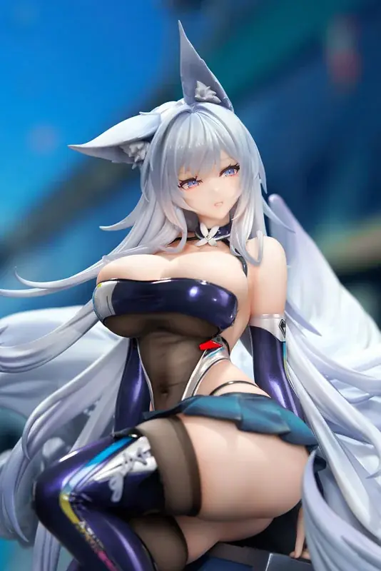 『アズールレーン』より、「信濃」が着せ替え「寝待の銀輿」の姿でフィギュア化。LEDアクリル展示ケース付きスペシャル版も登場。 画像 24