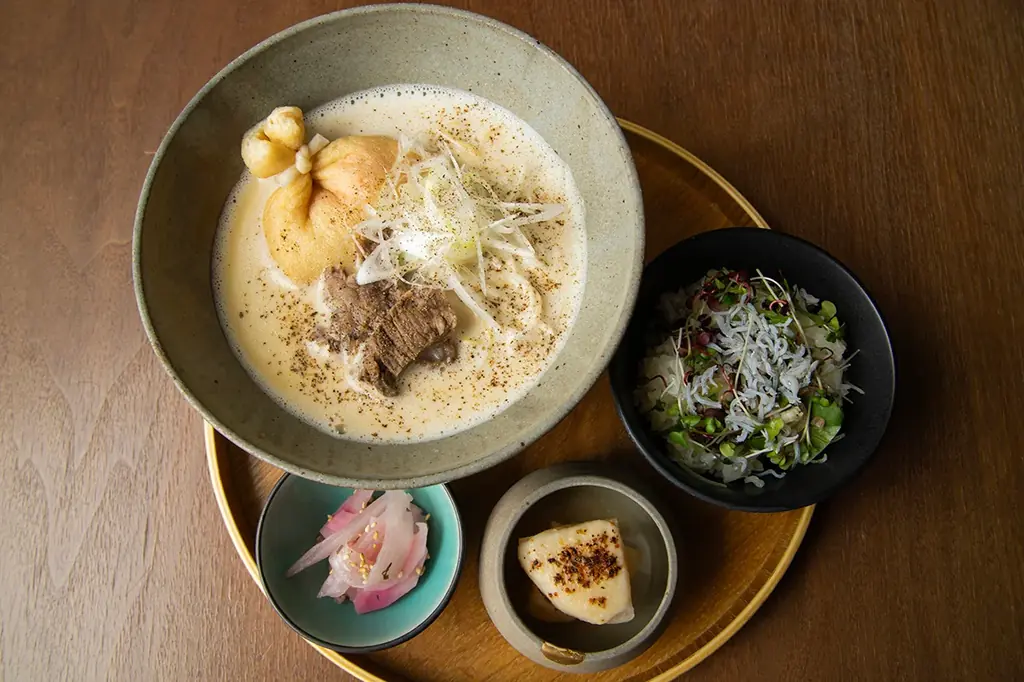 “出汁”を主役に、和のランチをもっと気軽に。「鱧出汁そば御膳」がはじまります。神戸・北野坂「島おでんMIKE」で2026年5月23日（土）より。 画像 4