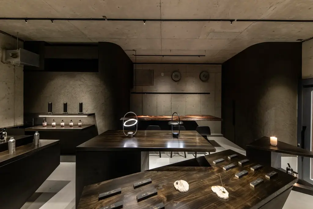 Lei Gallery Tokyo開設