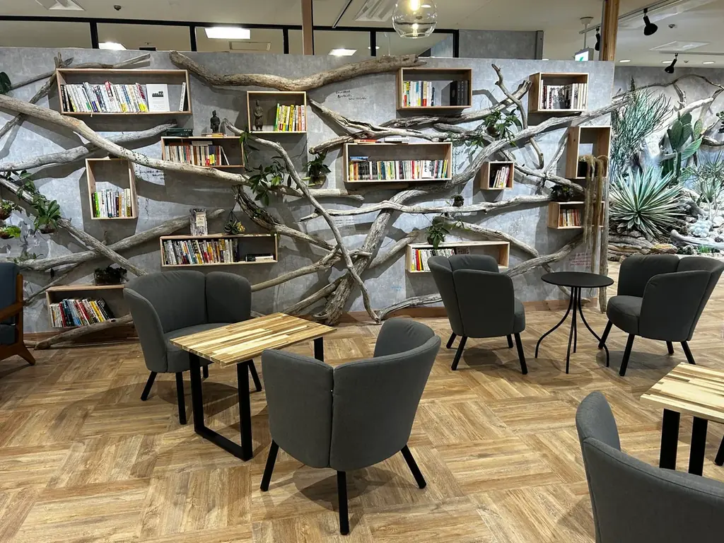 【豊田市駅前】東海地区 屋内型最大級 図書館＋ボタニカルカフェ「café Earth+h.l」が6月1日OPEN。 画像 13