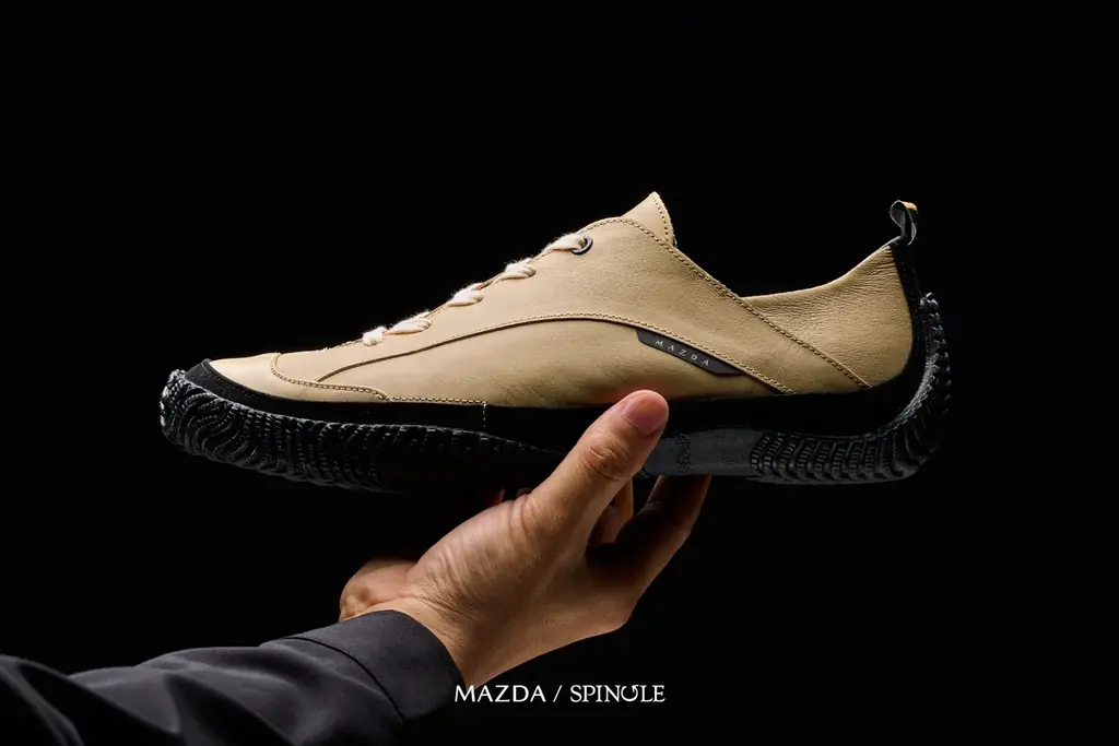 「スピングル」と「マツダ」コラボスニーカー第二弾を発売 画像 3