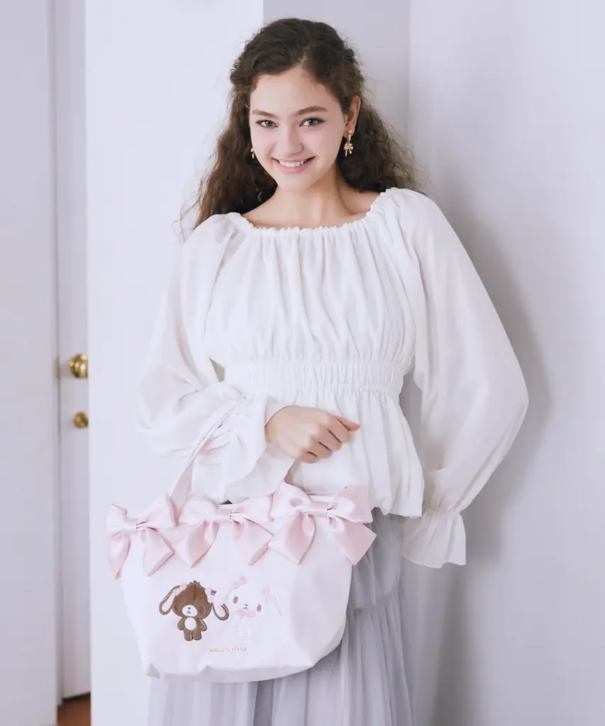 【Maison de FLEUR】「シュガーバニーズ」のお誕生日をお祝い！「しろうさ」「くろうさ」の愛らしい魅力を詰め込んだ特別なコレクション 画像 2