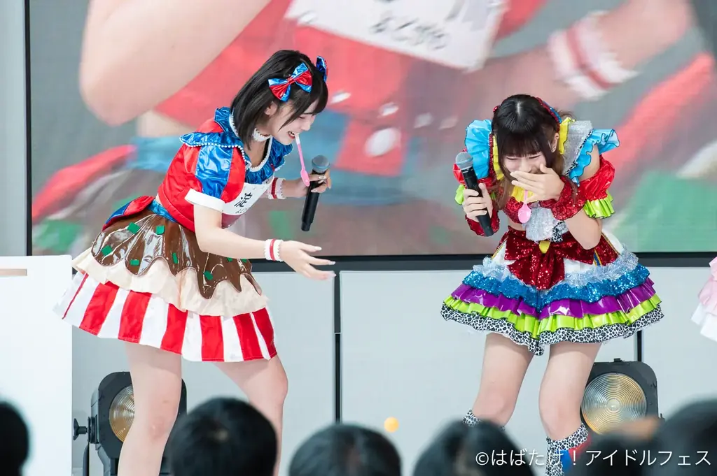 《はばたけ！アイドルフェスINテレビ大阪vol.3》公式ライブレポート。紫色は歌が上手い？コラボユニット“ちーむ らいらっく”が名曲「初恋サイダー」を熱唱！ 画像 8
