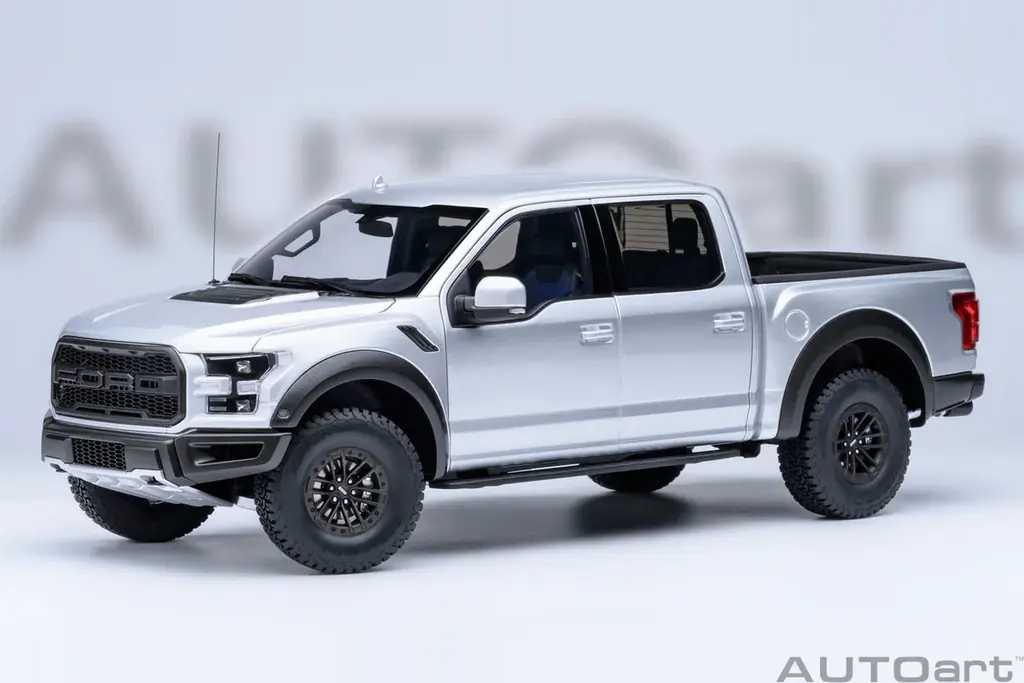 アメリカでの販売台数1位を獲得し続けているピックアップトラック『フォード F-150』をAUTOart が1/18スケールでモデル化！ 画像 14