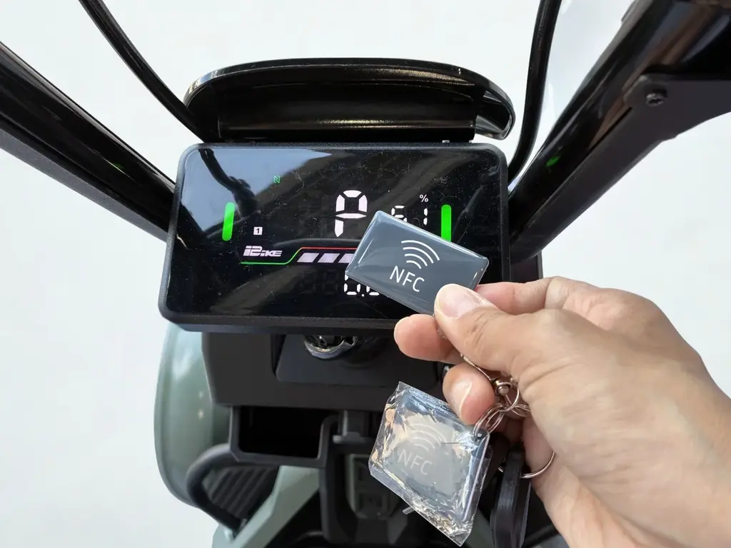 【利便性向上】公道走行可能な“小さな軽トラ”4輪電動車『ブレイズ イーカーゴ』にNFCスマート起動機能を新搭載 画像 2