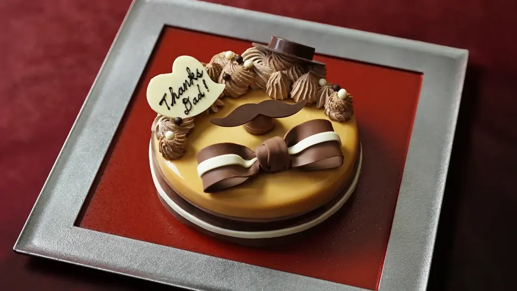 6月16日〜限定 ロイヤルパインズの父の日ケーキ