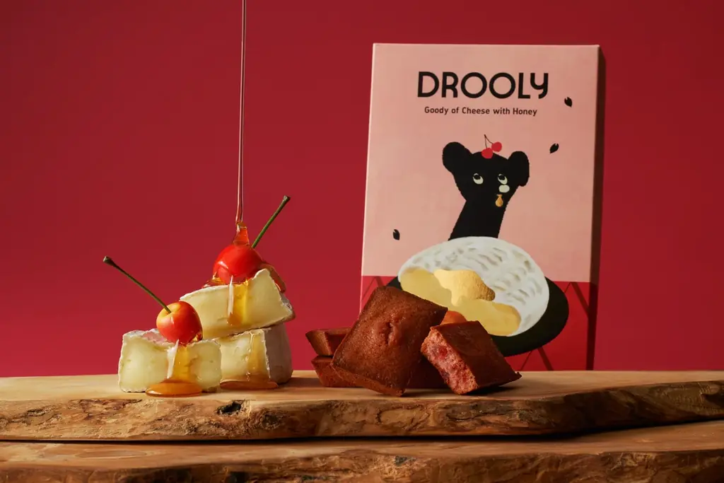 【DROOLY（ドローリー）】より、レモンの酸味に、カマンベールのコクと蜂蜜のやさしい甘みが重なるフィナンシェが、6月1日（月）から新登場！ 画像 3