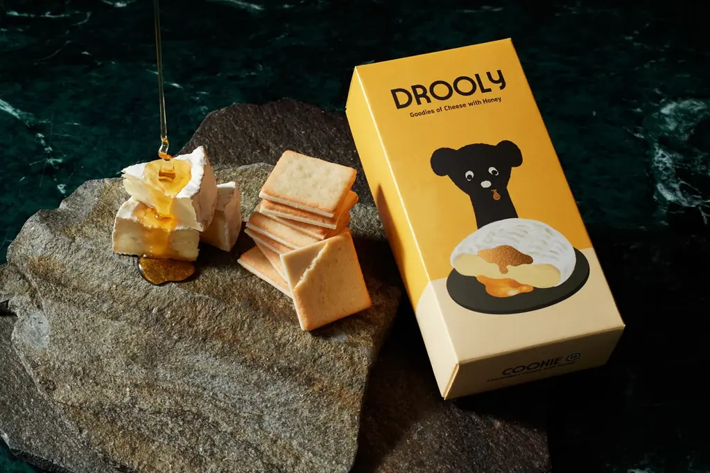 【DROOLY（ドローリー）】より、レモンの酸味に、カマンベールのコクと蜂蜜のやさしい甘みが重なるフィナンシェが、6月1日（月）から新登場！ 画像 5