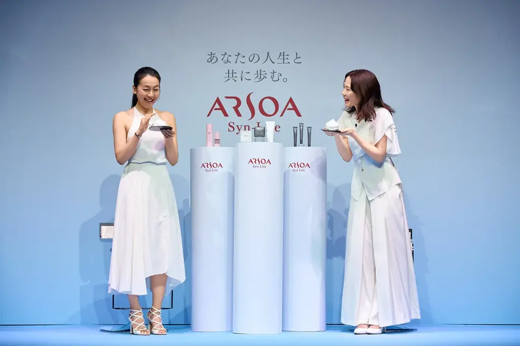 アルソア　ブランドリニューアル＆新製品発表会に木村佳乃さん・浅田真央さんが初のメディア共演登壇！新スキンケア広告ビジュアル・メイキングムービーの撮影秘話を公開 画像 8