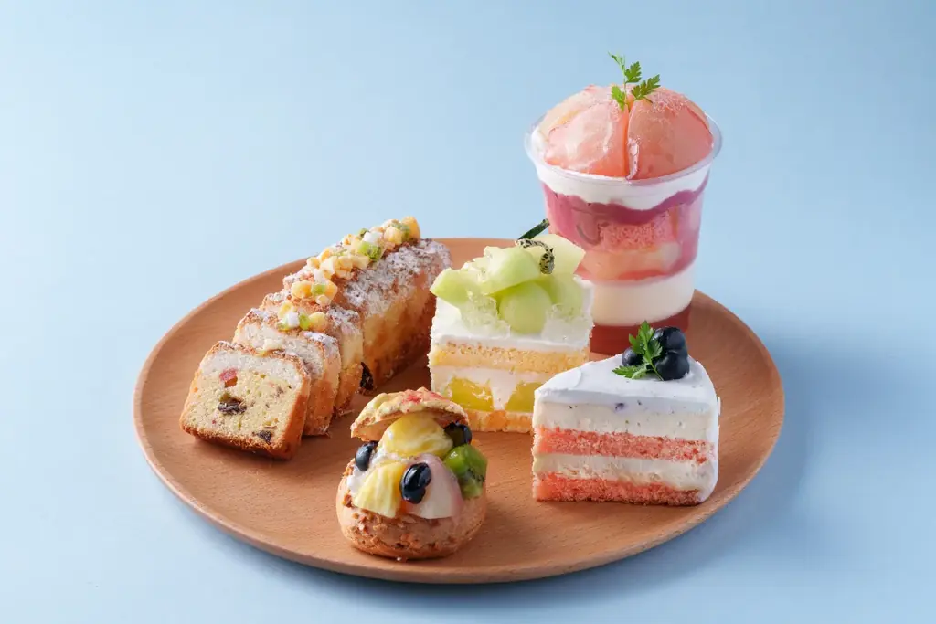 甘くて、ひんやりして、愛おしい― 。夏パフェシリーズが誕生～6月は「とろけるメロンとベリーのパフェ」が、新登場！～ 画像 4