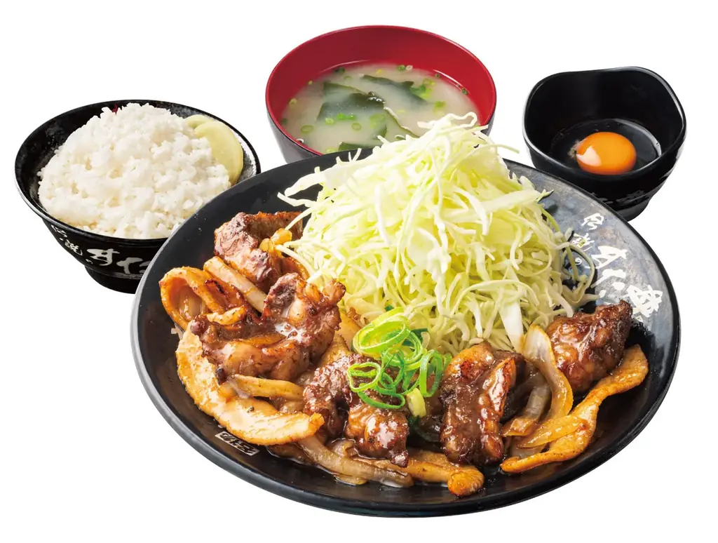 梅雨シーズンのすたみな補給に！牛カルビ×豚トロを使用した食べ応え抜群の新商品2種登場！6/1（月）～全国の伝説のすた丼屋で『厚切りコンビすたみな焼肉丼』と『厚切りコンビねぎ塩焼肉丼』を発売！ 画像 4