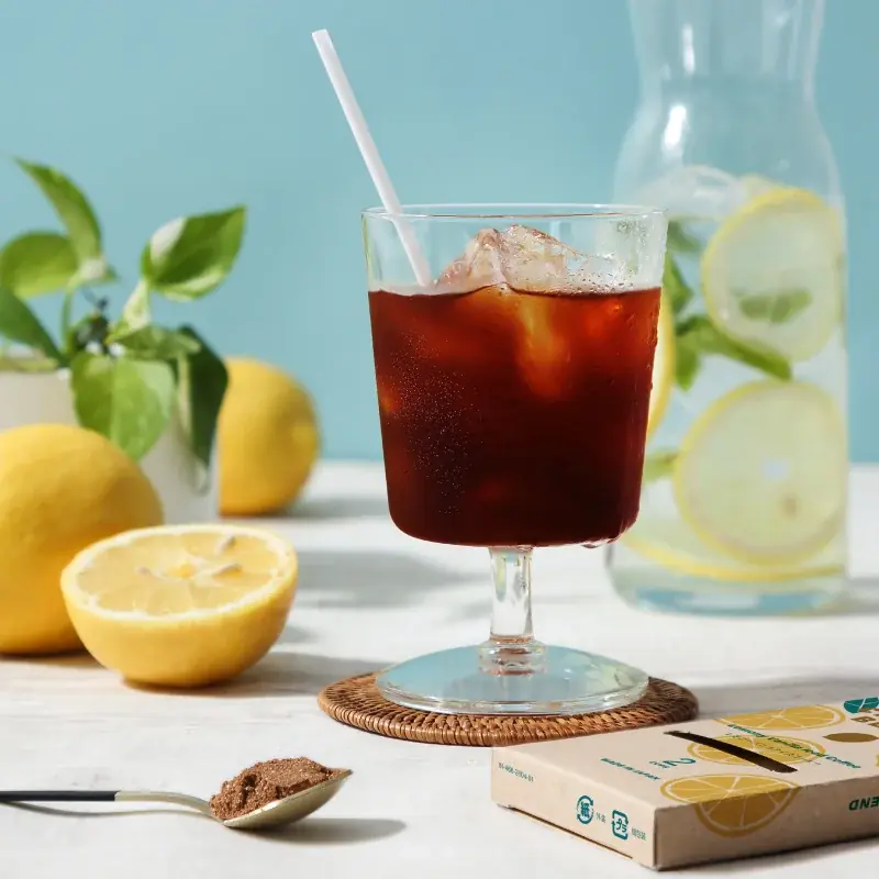 【夏に味わいたいクラフト仕立てのアイスコーヒー】清涼なレモン×香るバニラ。INIC coffeeの新作「レモニーバニラアイスコーヒー」が2026年6月1日（月）より新発売 画像 2