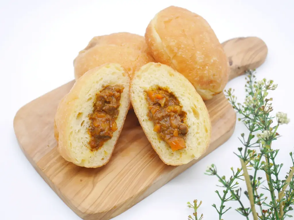 短角牛カレードーナツ発売
