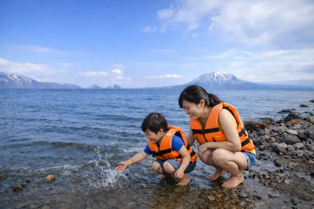 【奥札幌の秘湯　湖畔の宿支笏湖　丸駒温泉旅館】温暖化に負けない、支笏湖の新たな涼。大自然を守り、魅力を体感する「支笏湖ビーチby丸駒温泉」が誕生！ 画像 3