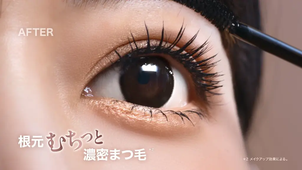 メイベリン ニューヨーク、4年ぶりの新マスカラ「ボディ マスカラ」のアンバサダーに「LE SSERAFIM」宮脇 咲良さんが就任。根本から“むちっと濃密”な仕上がり。新CMを6月2日（火）より公開 画像 5