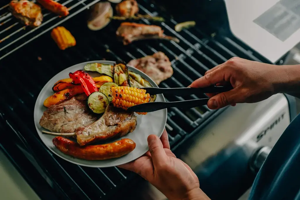 【BOTANICAL POOL CLUB】本格シーズンイン！オリジナルビール付き「日帰りBBQ」登場｜プール、サウナ、サンセット。オーシャンビューリゾートで過ごす夏 画像 4