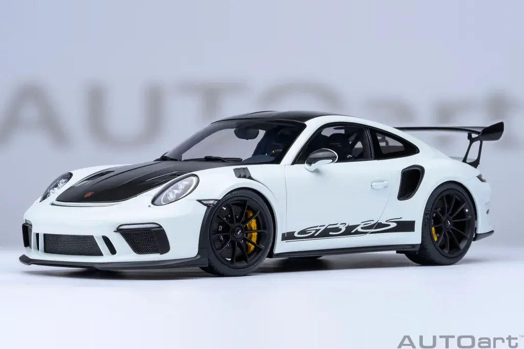 991型の最後を飾るモータースポーツ直系のスペシャルモデル『ポルシェ 911 （991.2）GT3 RS』をAUTOart が1/18スケールでモデル化！ 画像 11