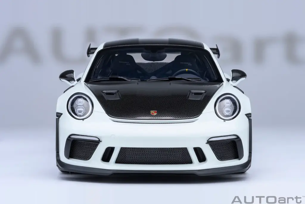 991型の最後を飾るモータースポーツ直系のスペシャルモデル『ポルシェ 911 （991.2）GT3 RS』をAUTOart が1/18スケールでモデル化！ 画像 3
