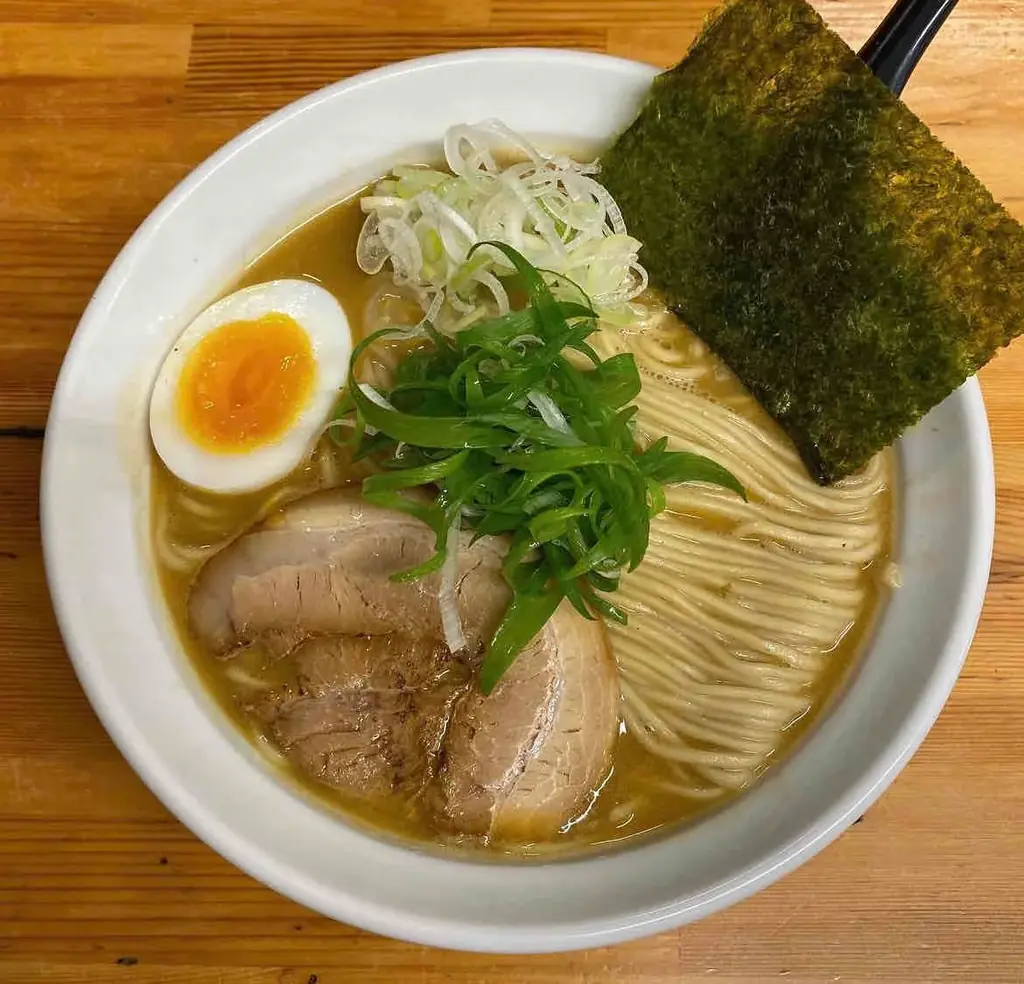 「スシロー×食べログ」全国名店監修シリーズ！兵庫・神戸で愛され続ける人気店“らーめん専門 いっぽし”監修「コク旨 鶏白湯ラーメン」が登場！！ 画像 5