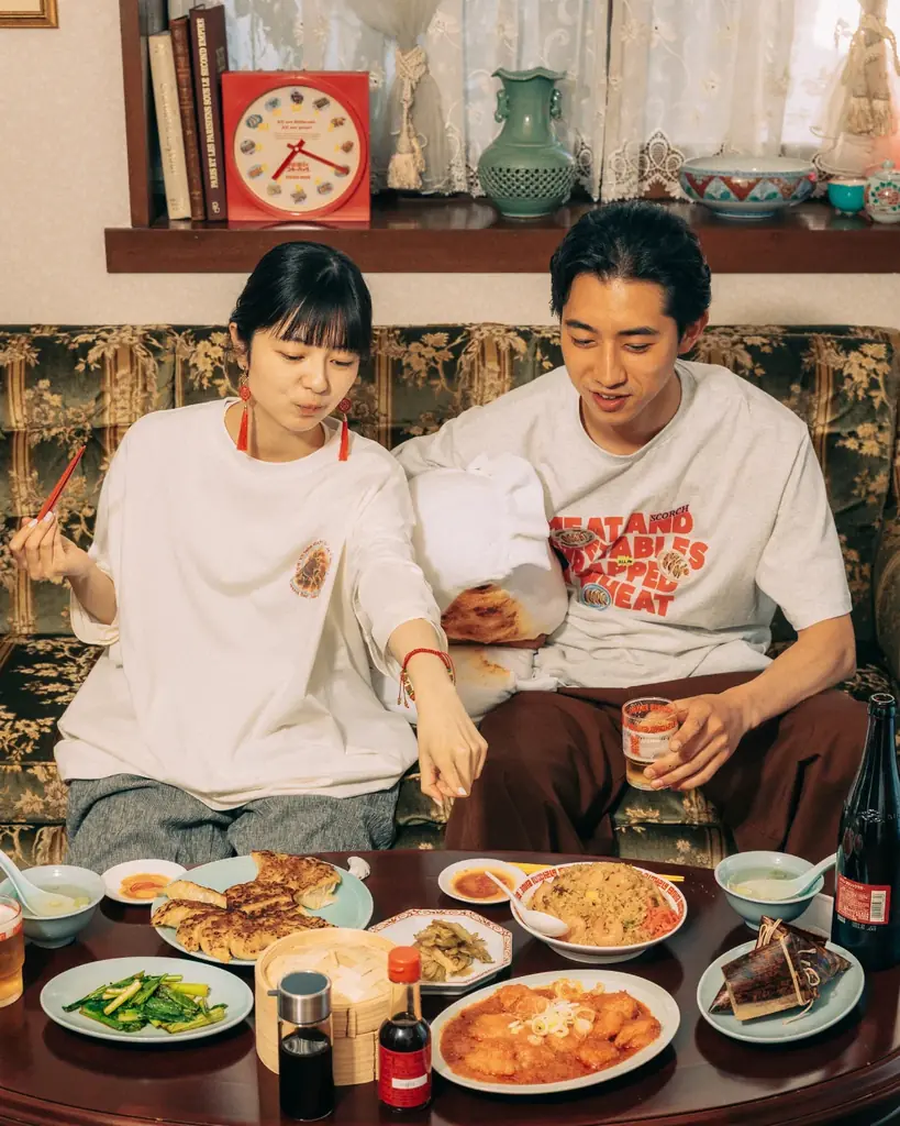 「niko and …」が“餃子×音楽”をテーマにした大人気企画「今夜も餃子とブギーバックⅡ」を2026年6月5日（金）よりWEB先行予約販売開始！ 画像 2