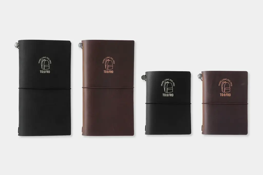 TRAVELER’S COMPANY × TO&FRO 7度目のコラボ！革素材を纏ったバックパックとトラベラーズノート、6/10発売【数量限定デザイン】 画像 10