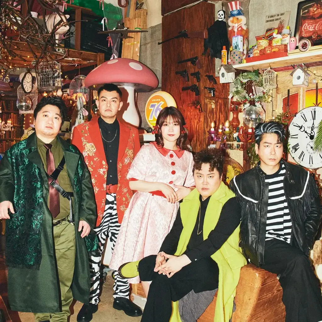 HATTRICK、吉本芸人によるアイドルグループ「ZiDol」と「ZiDol COSTUME AUCTION」を開催 画像 2