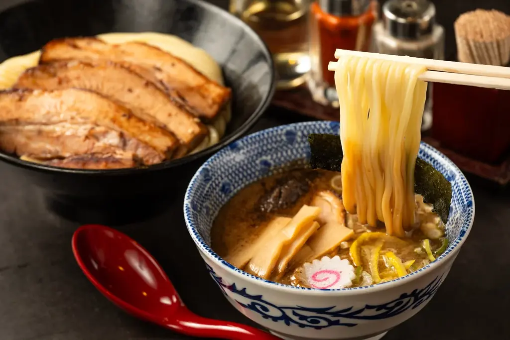人気ラーメン店「頑者製麺所」「つけ麺 たけもと」からデリバリー限定麺が新登場 画像 3