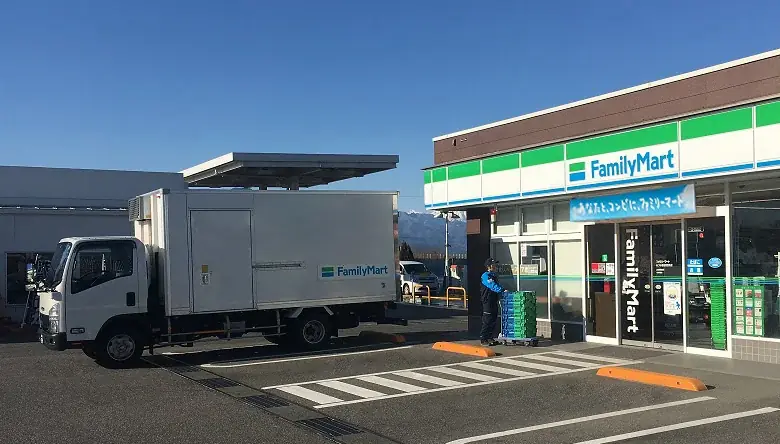 物流配送の効率化を推進、食品ロス・CO2排出量を削減　東北地方・新潟県の約1,300店舗おむすび・弁当などの配送を1日2便化へ 画像 1