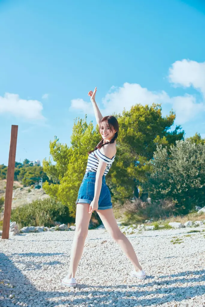 乃木坂46 金川紗耶1st写真集『好きのグラデーション』4種の裏表紙公開！ 画像 1
