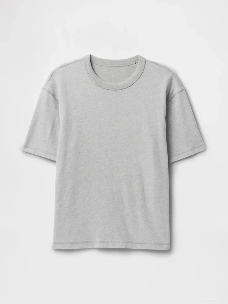 Gap、父の日に向け「Gap Icon」を主軸にした夏のエッセンシャルアイテムを提案 画像 4