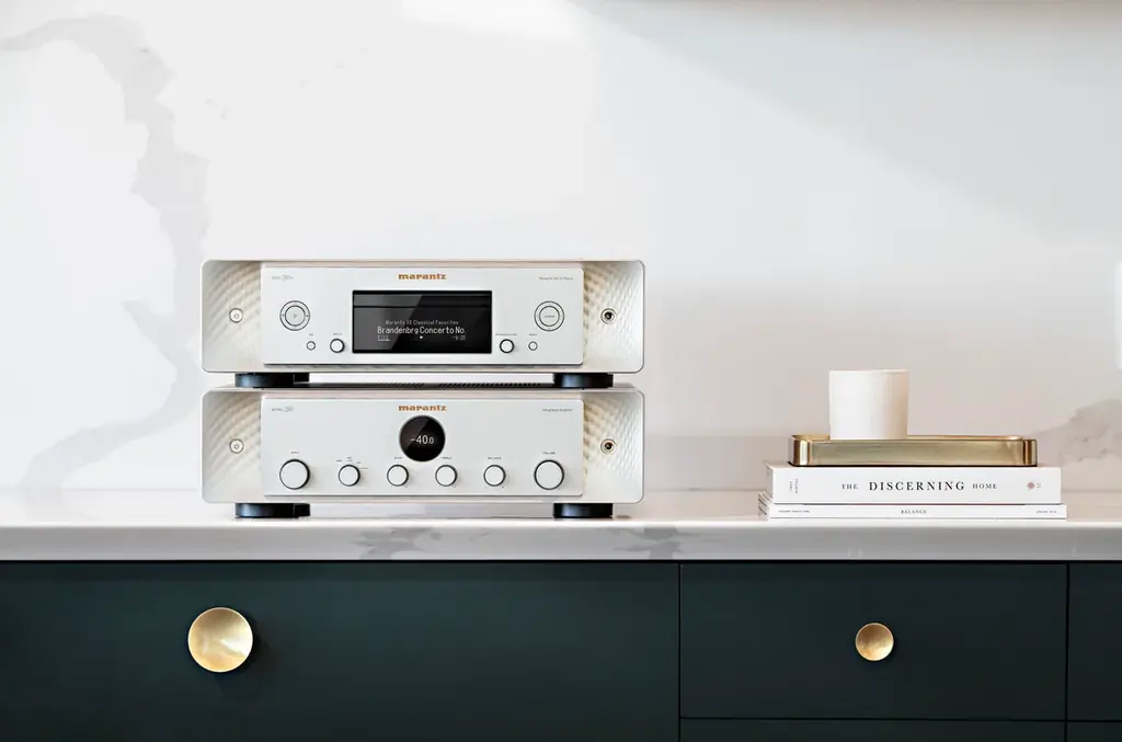 [Bowers & Wilkins イベント情報] 新宿高島屋にて期間限定のBowers & Wilkins × ROLF BENZ ポップアップストアをオープン 画像 4