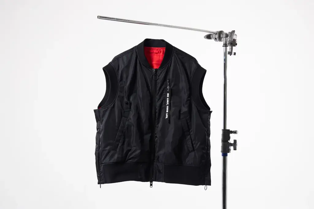 視線入力デザインのチャリティアパレル「01 BORDERLESS WEAR」新作公開 画像 17
