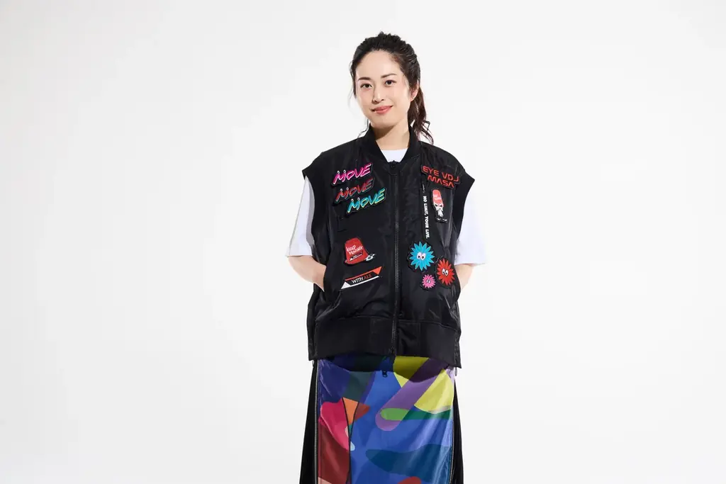 視線入力デザインのチャリティアパレル「01 BORDERLESS WEAR」新作公開 画像 3