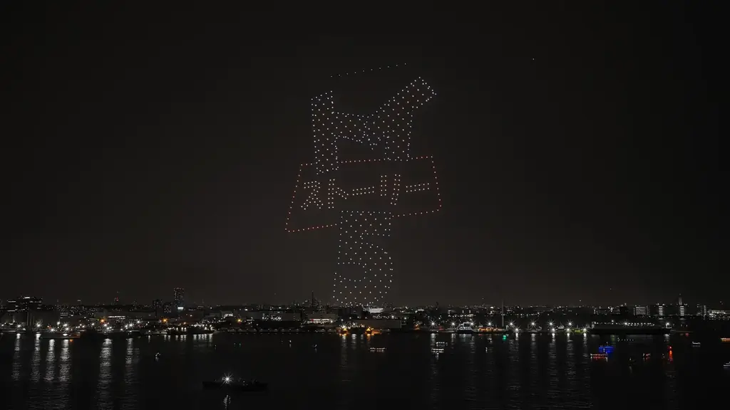 「第45回横浜開港祭」で2年ぶり3回目のドローンショーを実施　『名探偵コナン』『トイ・ストーリー5』特別演出で多くの来場者を魅了 画像 11