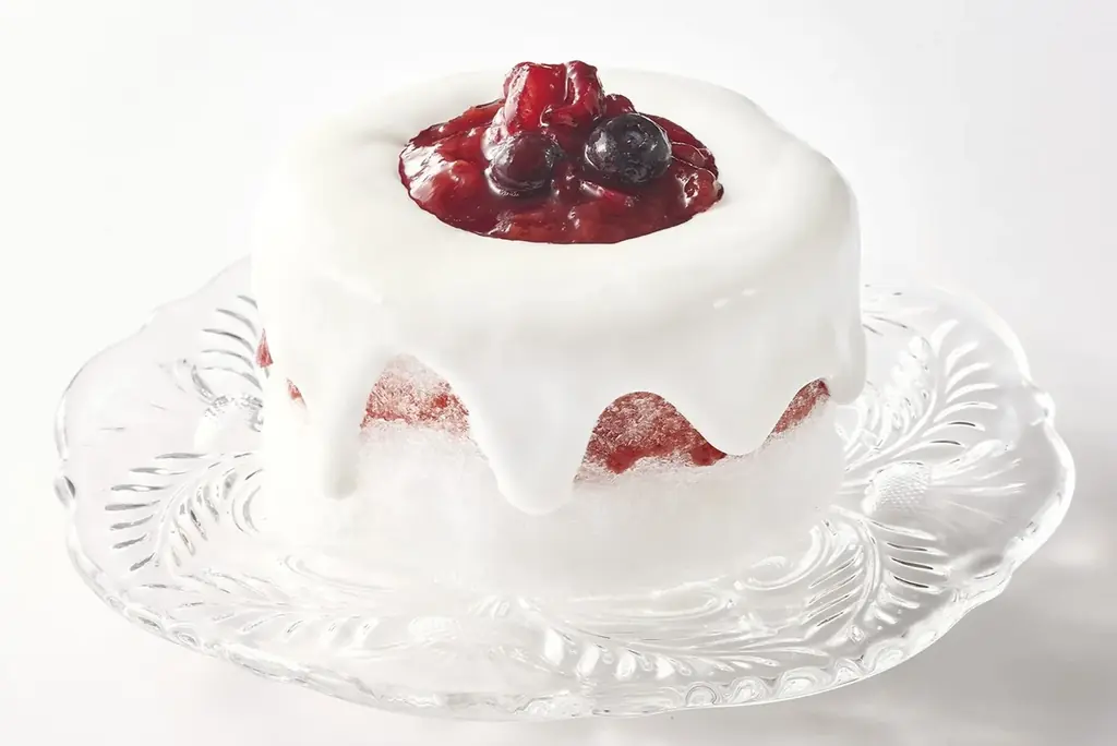【ジョナサン】かき氷がショートケーキに⁉進化系かき氷誕生！ふわっほろ『純氷ドルチェ-淡雪-』新登場 画像 5