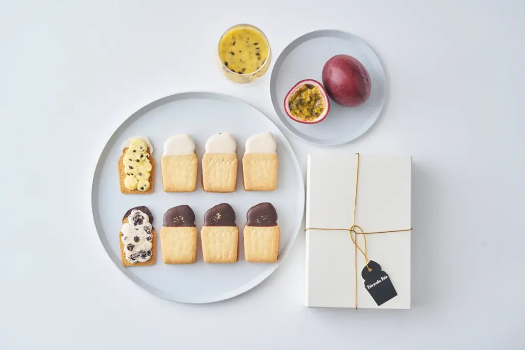 千葉・館山のパッションフルーツ農園『RYO’S FARM』× フェアリーケーキフェアが初コラボ！完熟果実をまるごと味わう、ポリポリ弾ける種の新食感「リリコイ生バターサンド」が6月9日（火）新発売 画像 13