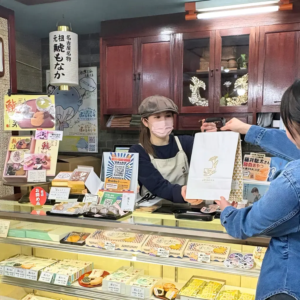 【全8色の圧倒的カラバリ】夏にぴったりな“溶けないアイス”「鯱もなかくずバー」に新色登場！創業119年の老舗「元祖 鯱もなか本店」からカラフルな夏の誘惑 画像 6
