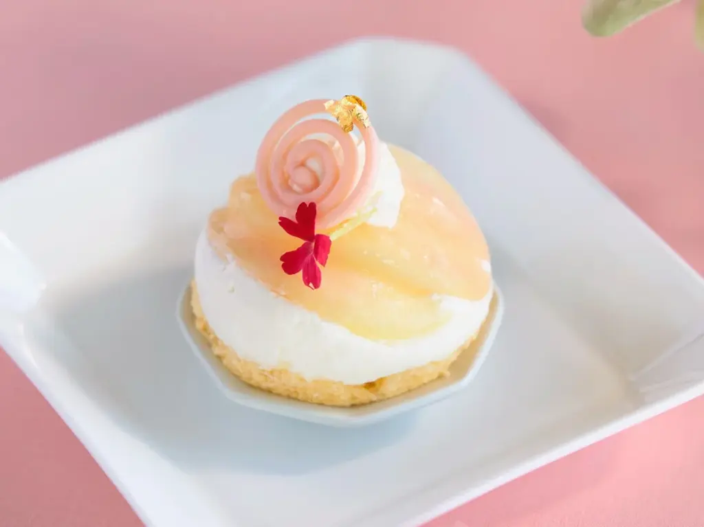 【リニューアルしたティースタンドで彩る】「アフタヌーンティーセット ～Pure Peach～」ご予約受付開始 画像 2