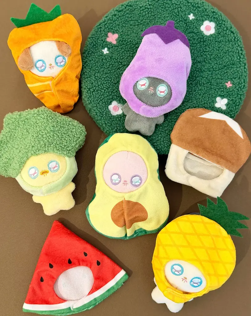 推しの“ぬい”が野菜に変身！？『とれたて野菜』をテーマにしたぬい活アイテムがサンキューマートに新登場！7月中旬よりALL390円（税込429円）で発売 画像 4