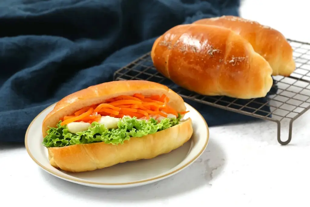 【夏限定のフルーツパン】京都の老舗ベーカリー「グランディール」より桃の甘み＆ダージリンの香り広がる『京生ちぎりパン～「桃」ダージリン～』が新登場！ドライマンゴー×ココナッツを練り込んだスコーンも発売！ 画像 9
