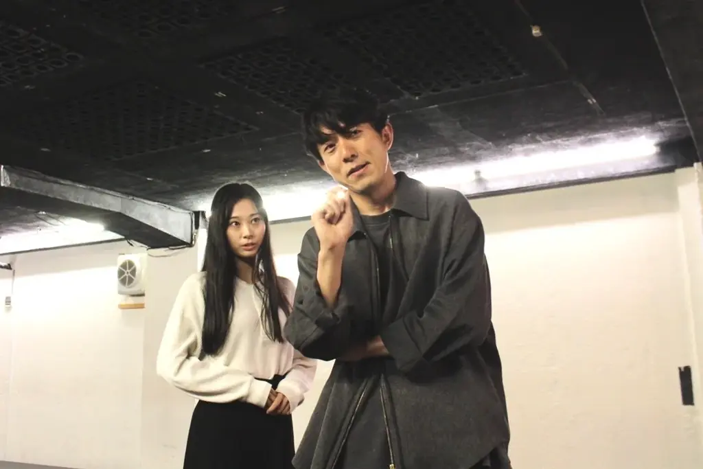 湊丈瑠主演、小越春花、熊沢学、寶珠山駿ら出演、AIアクションコメディ『Code:True』熱気と笑いに溢れる稽古場写真＆初出しキャストコメント 画像 4