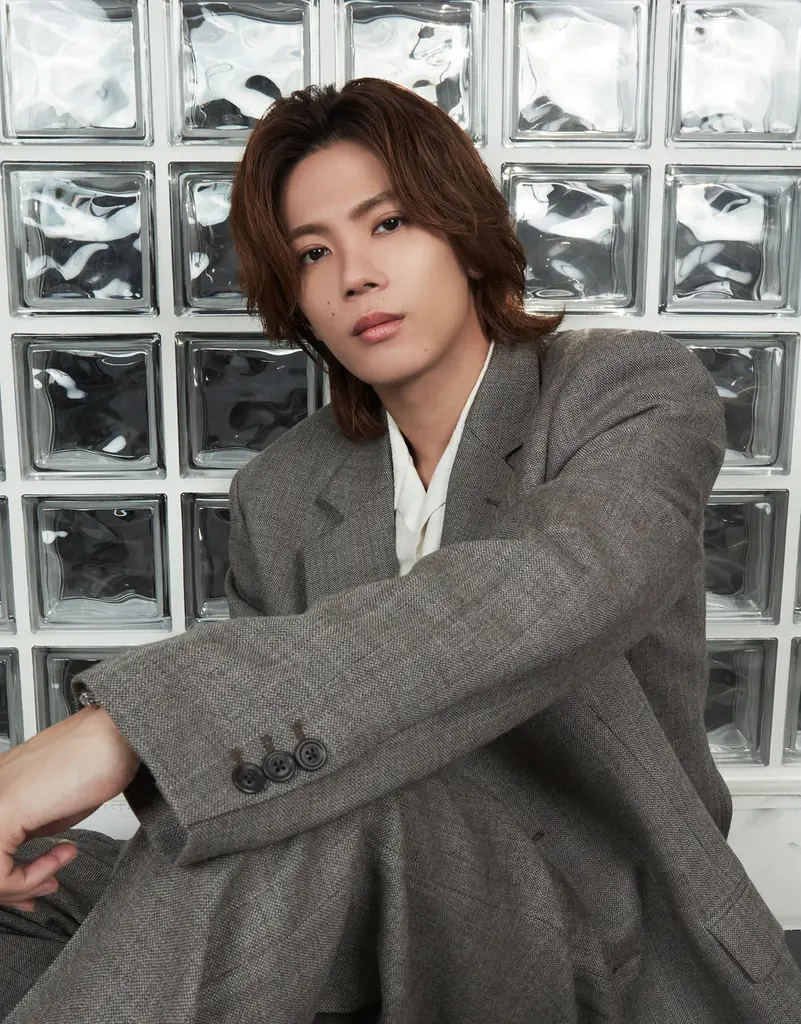 池田模範堂ブランドの交通広告でNumber_iが大集結！「ムヒ」の平野紫耀さん、「ムヒベタV液」の神宮寺勇太さん、「ヒビケア」の岸優太さんが東京、大阪に登場！ 画像 7