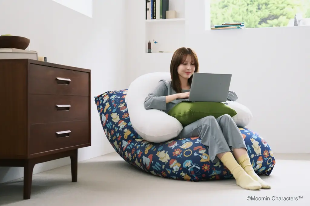 MOOMINとYogiboのコラボレーション、シリーズへ。ビンテージパターンの「Yogibo Max」と、ニョロニョロデザインの「Yogibo Support」が登場 画像 16