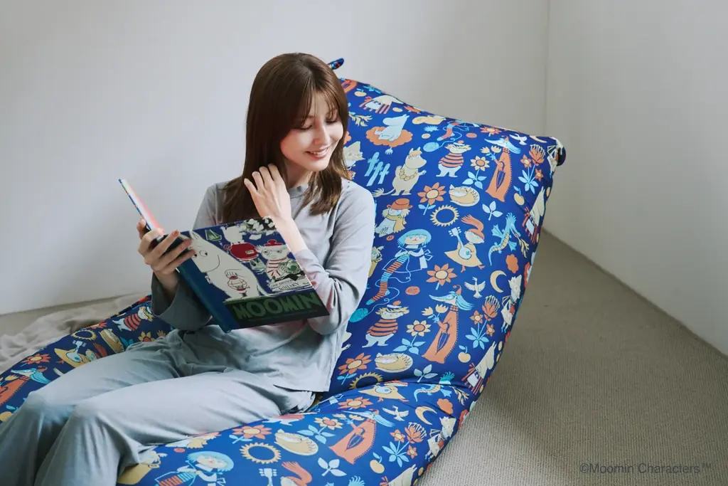 MOOMINとYogiboのコラボレーション、シリーズへ。ビンテージパターンの「Yogibo Max」と、ニョロニョロデザインの「Yogibo Support」が登場 画像 2